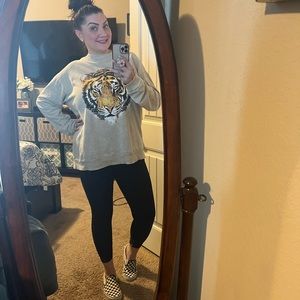 Meet your Posher, Roxanne